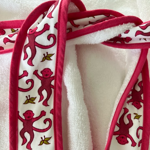 Weezie x Roller Rabbit Monkey Terrycloth Bathrobe M NWOT - Picture 4 of 5